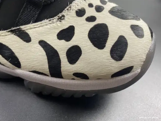 Rep 11 JORDAN INSTINCT AIR ANIMAL AR0715-010 0528